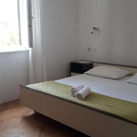 ホームステイ Apartmani Cvita, Small Apartment